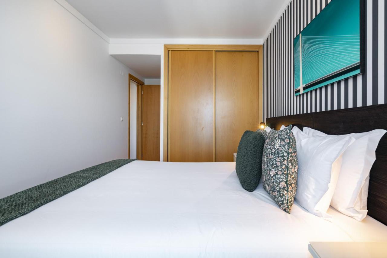 Whome Panoramic View With Elevator, Ac, Garage Perfect For Families & Business Travellers Appartement Lissabon